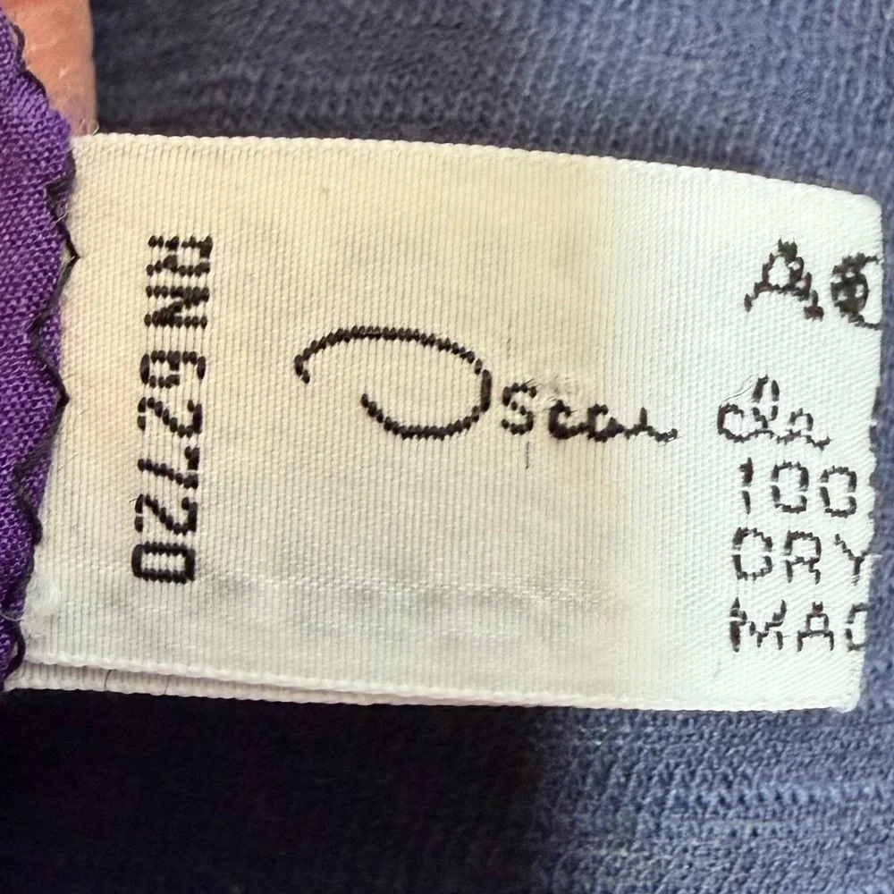 Oscar de la Renta Silk Scarf Purple Paisley Floral Made In Japan Vintage Luxury
